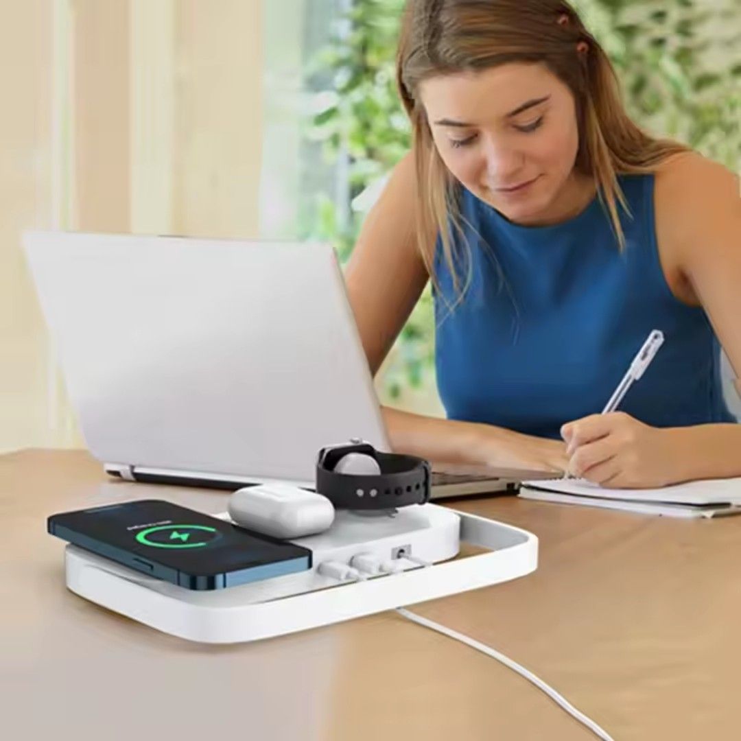 4-in-1 Wireless Charging Dock with Adjustable LED Lamp